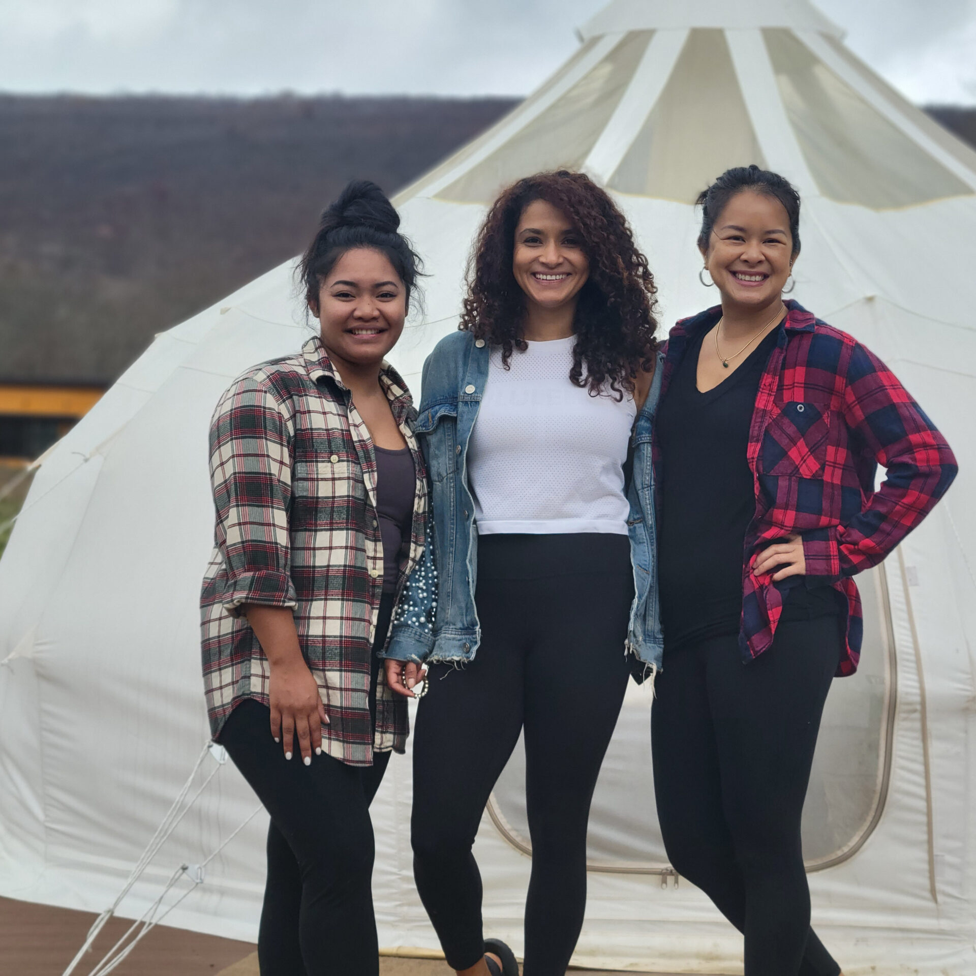 friends-weekend-girls-yurts
